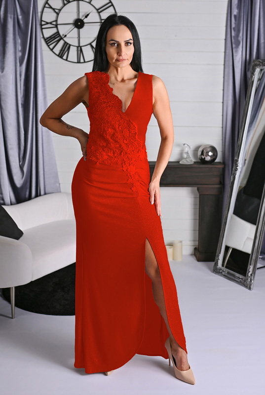 Długa prosta sukienka z koronką na szerokim ramiączku  Loren - czerwona z brokatem